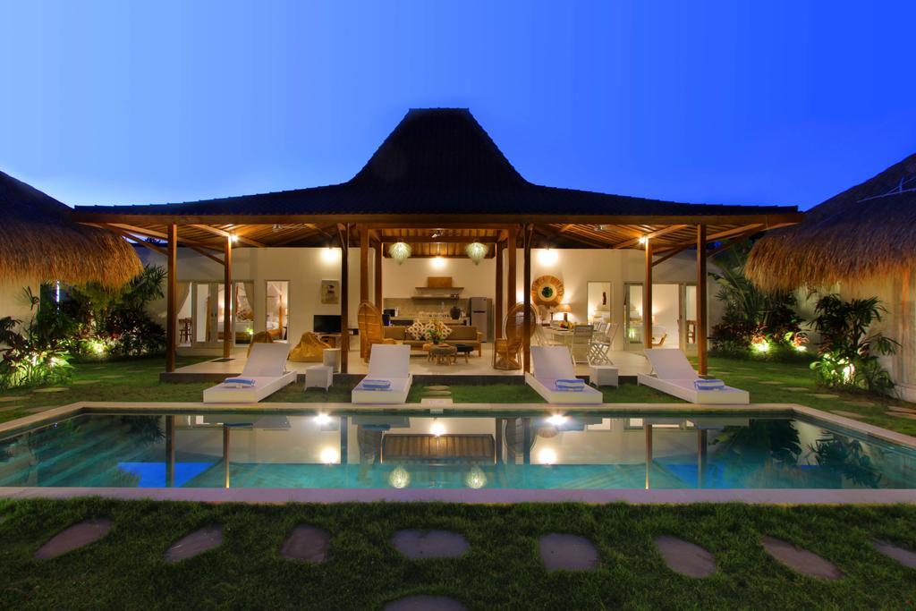 Villa Aksara By Optimum Bali Villas Seminyak  Ngoại thất bức ảnh